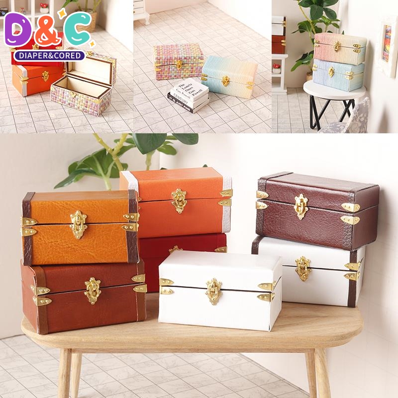 Vintage Collectible Dolls - 1:12 Dollhouse Miniature Suitcase Vintage Leather