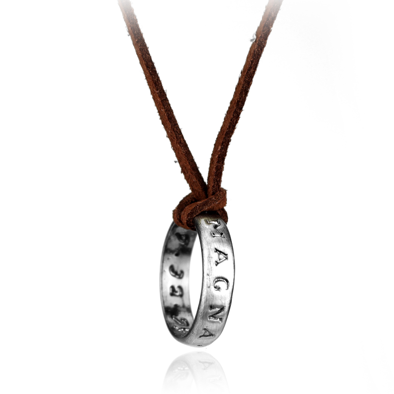 Game Anime Leather Chain Ring  - Vintage Collector 评论和价格