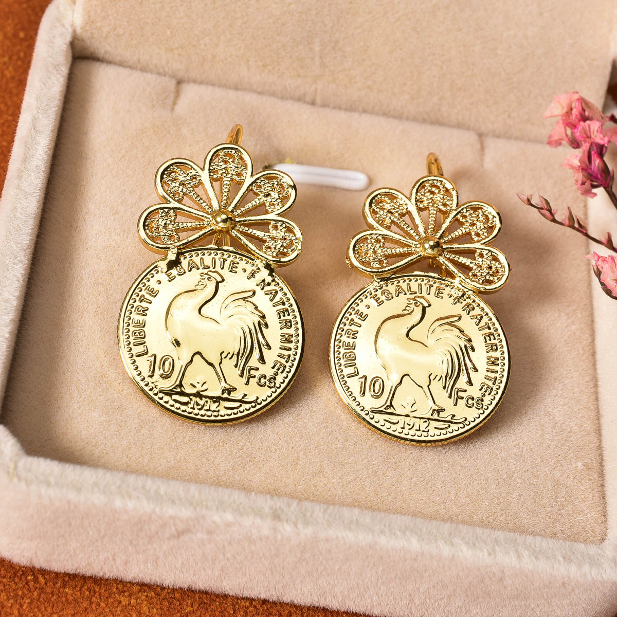 Coin Medallion Drop Stud Earri - Vintage Collectible Coins 评论和价格