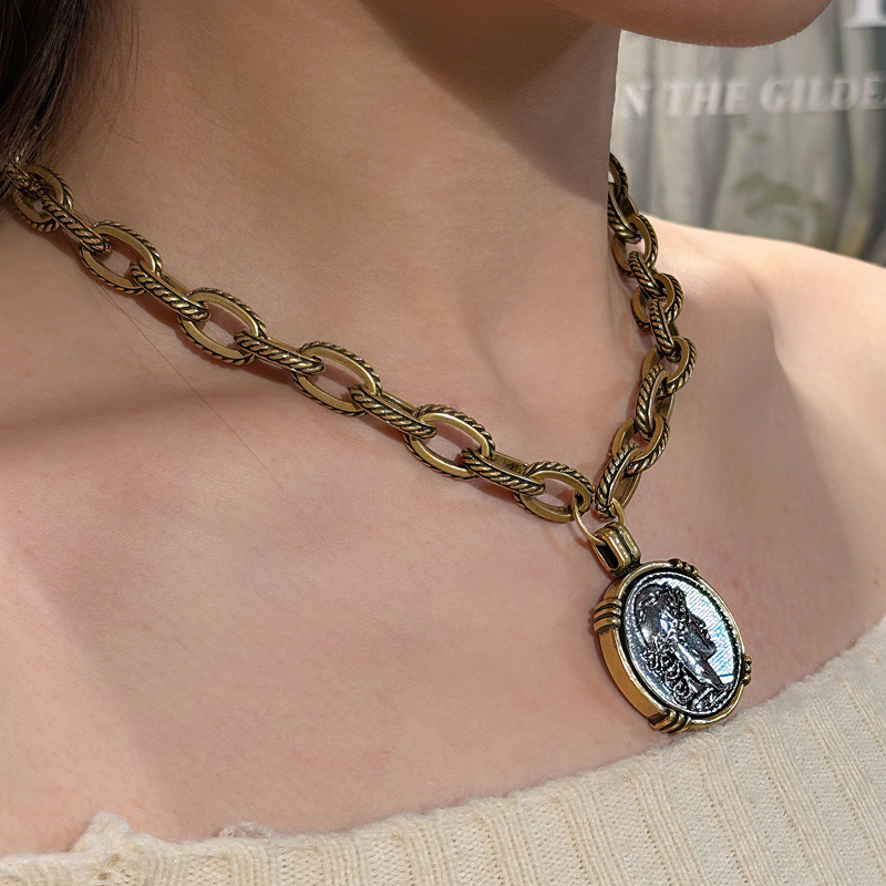 Vintage Chokers Necklace Ancie - Vintage Collectible Coins 评论和价格