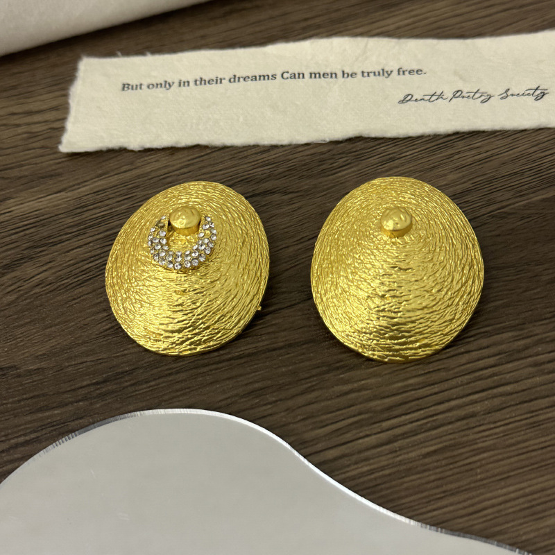 Exaggerated Vintage Metal Plat - Vintage Collectible Show 评论和价格