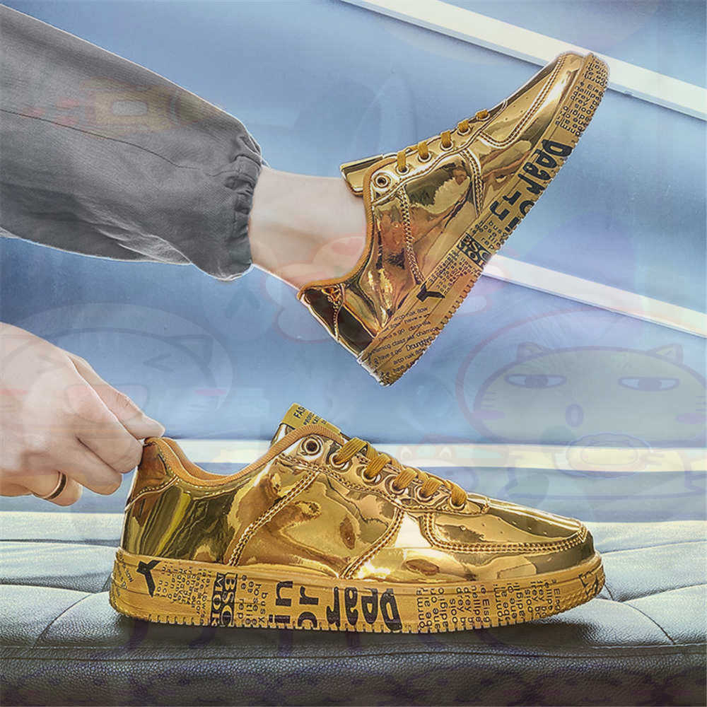 Round Foot Size 45 Sneakers Wh - Vintage Collectible Show 评论和价格
